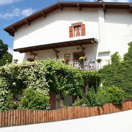 Casa Vacanze Regina Del Lago Tremosine Bagian luar foto