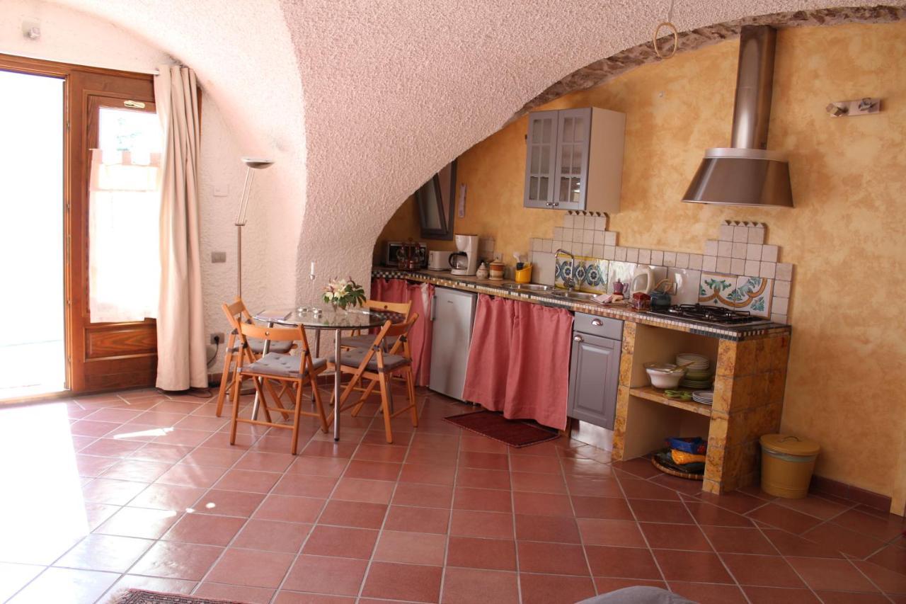 Casa Vacanze Regina Del Lago Tremosine Bagian luar foto