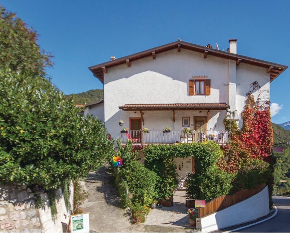 Casa Vacanze Regina Del Lago Tremosine Bagian luar foto