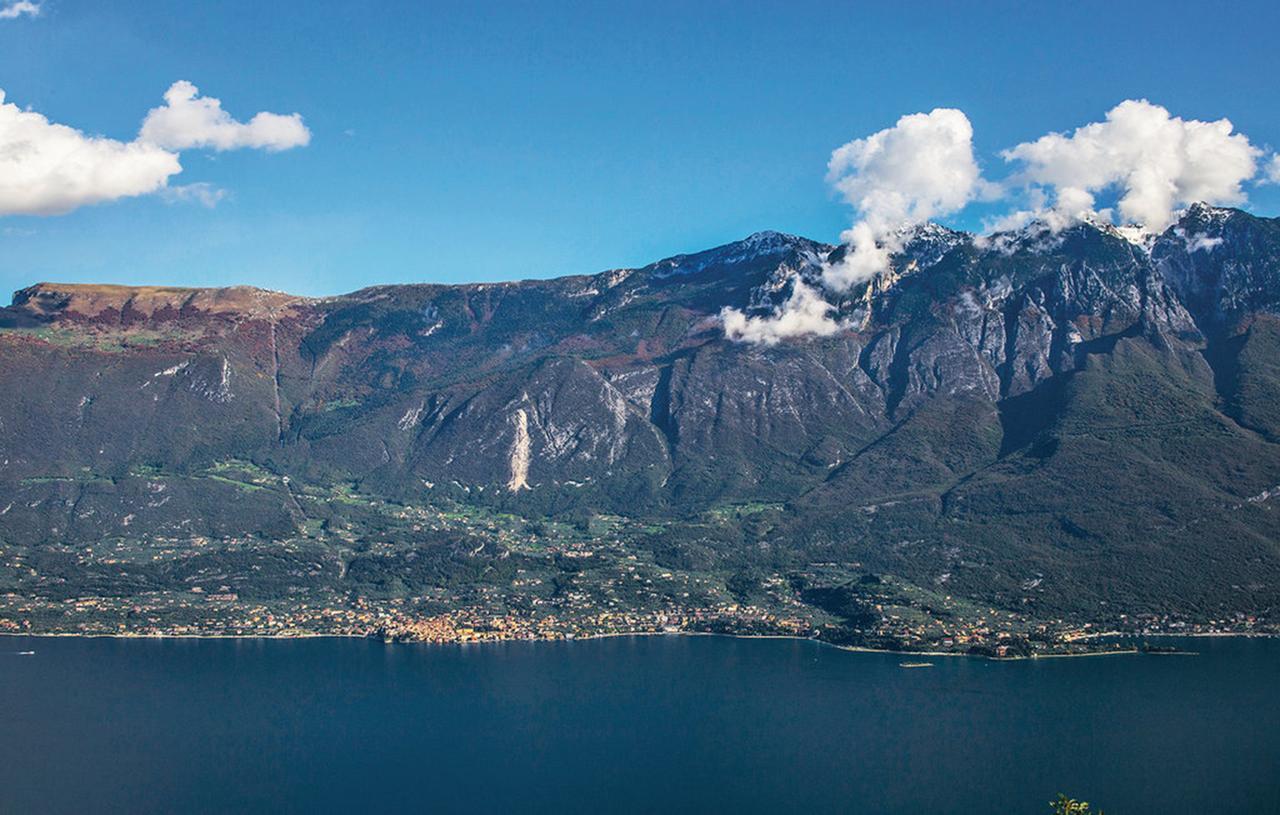 Casa Vacanze Regina Del Lago Tremosine Bagian luar foto